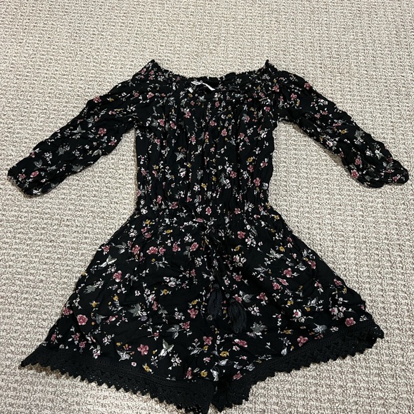 Abercrombie and Fitch off the shoulder floral romper size XS - Picture 4 of 5